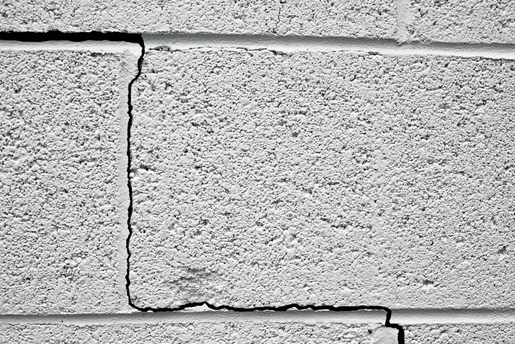 crack in a concrete building foundation